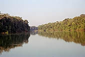 Lake Salvador, the largest oxbow lake in the lower Manu River